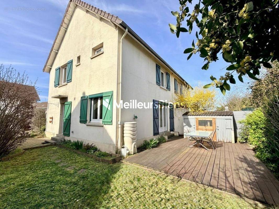 Maison à SAINT-OUEN-L'AUMONE