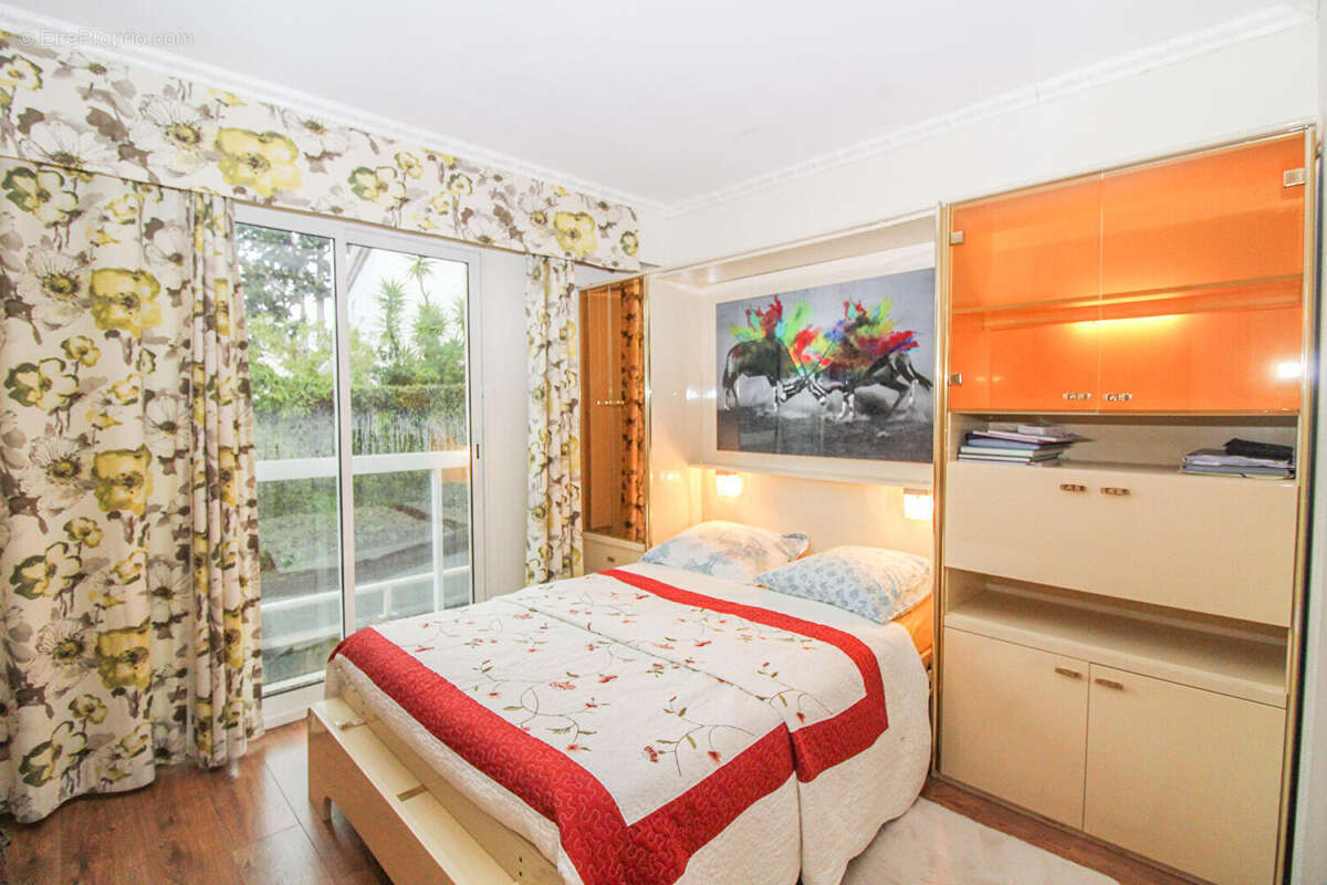 Appartement à MANDELIEU-LA-NAPOULE