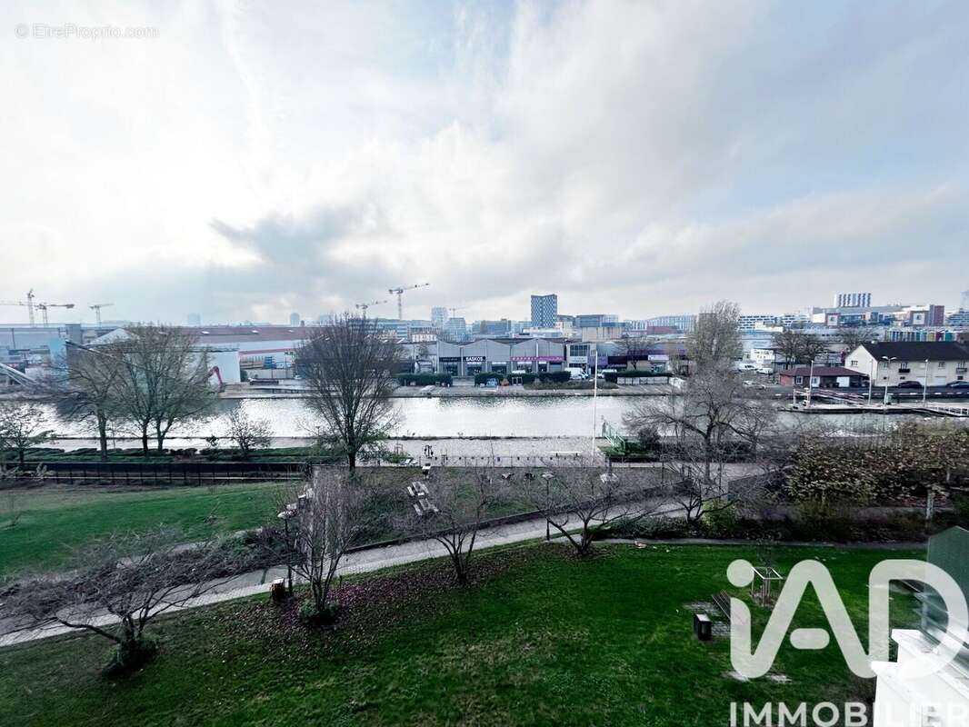 Photo 3 - Appartement à AUBERVILLIERS