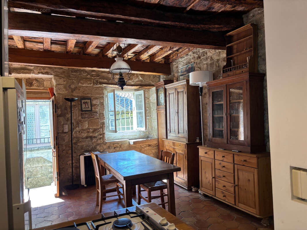 Maison à LES ANGLES