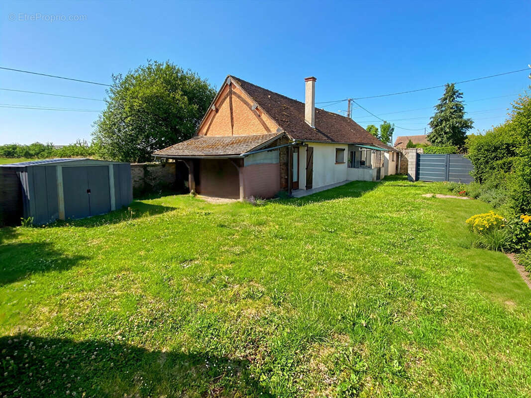 Maison à ILLIERS-L'EVEQUE