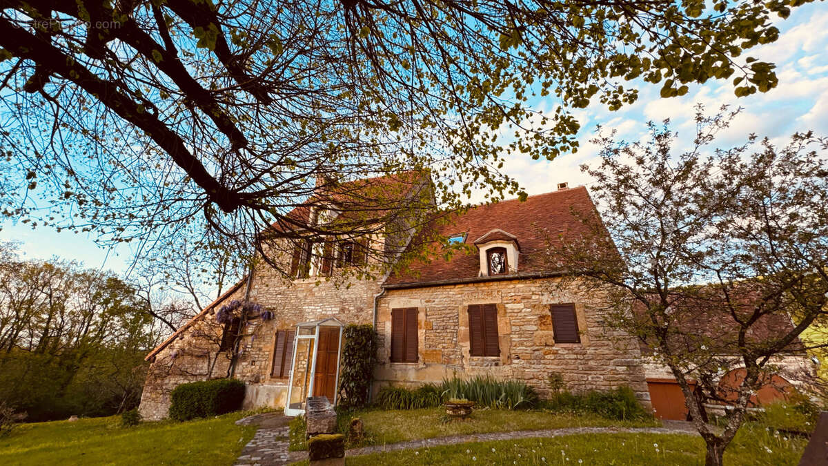 Maison à BAZOCHES