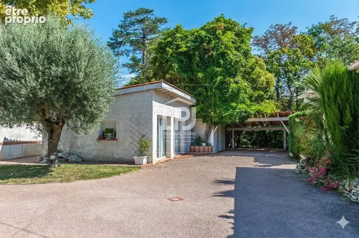 Roques – maison de plain-pied avec piscine, vue garonne et studio indépendant - photo 9