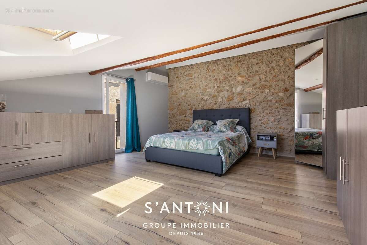 Maison à SAINT-GENIES-DE-FONTEDIT