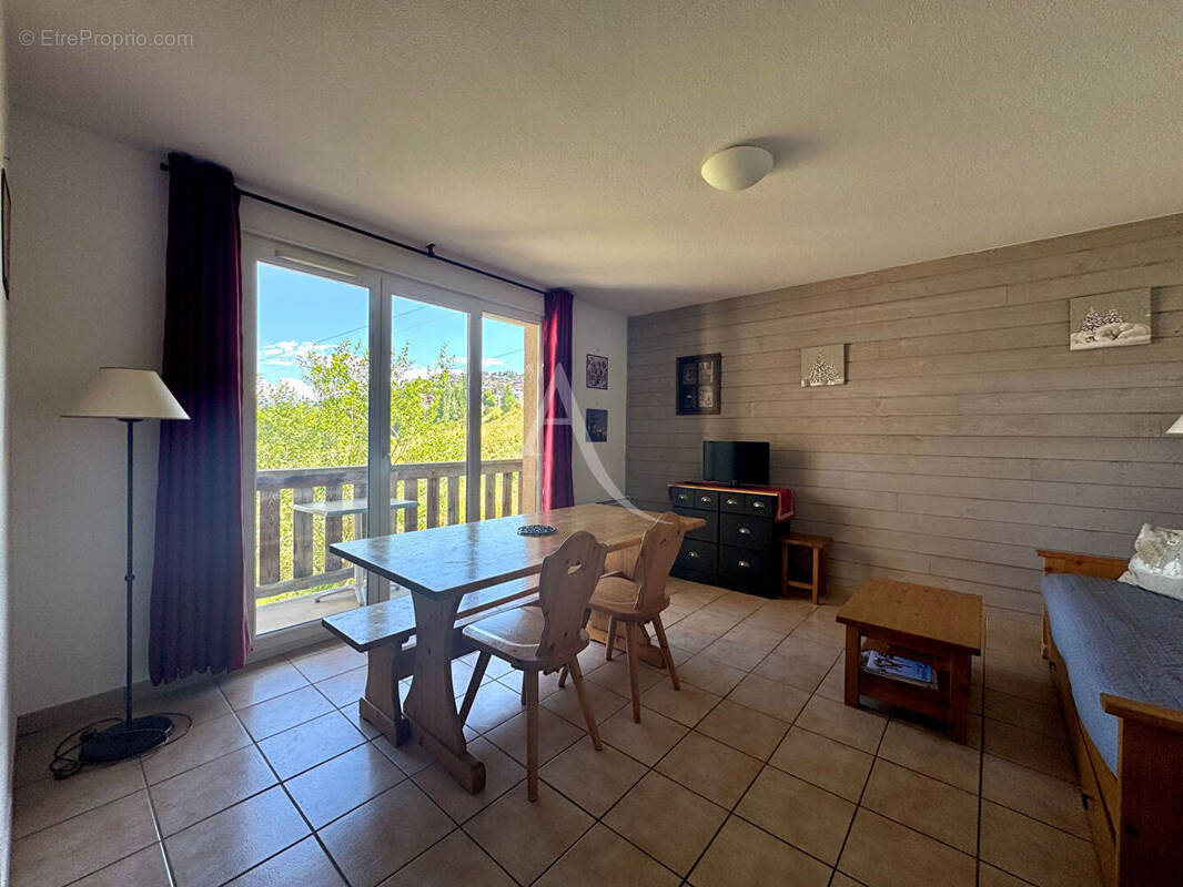 Appartement à LES ANGLES