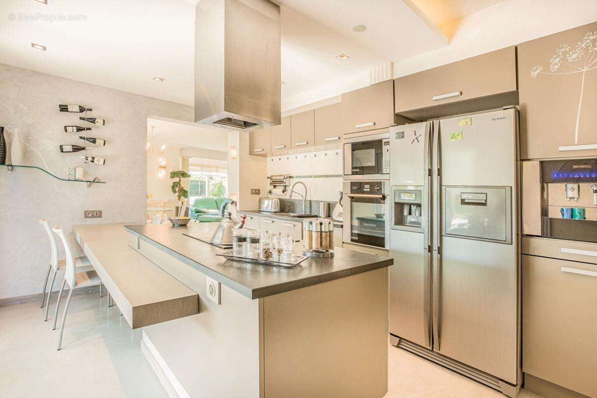 Lieux uniques ® x propriétés privées ® propose très belle maison d'architecte de 240 m² terrain 4.447 m² - photo 11