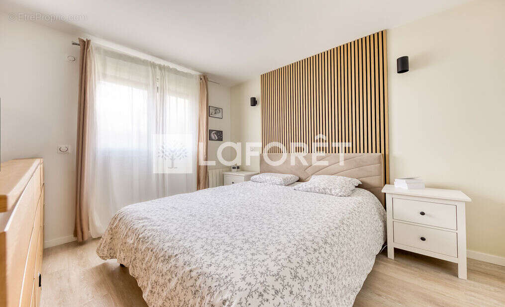 Maison à OZOIR-LA-FERRIERE