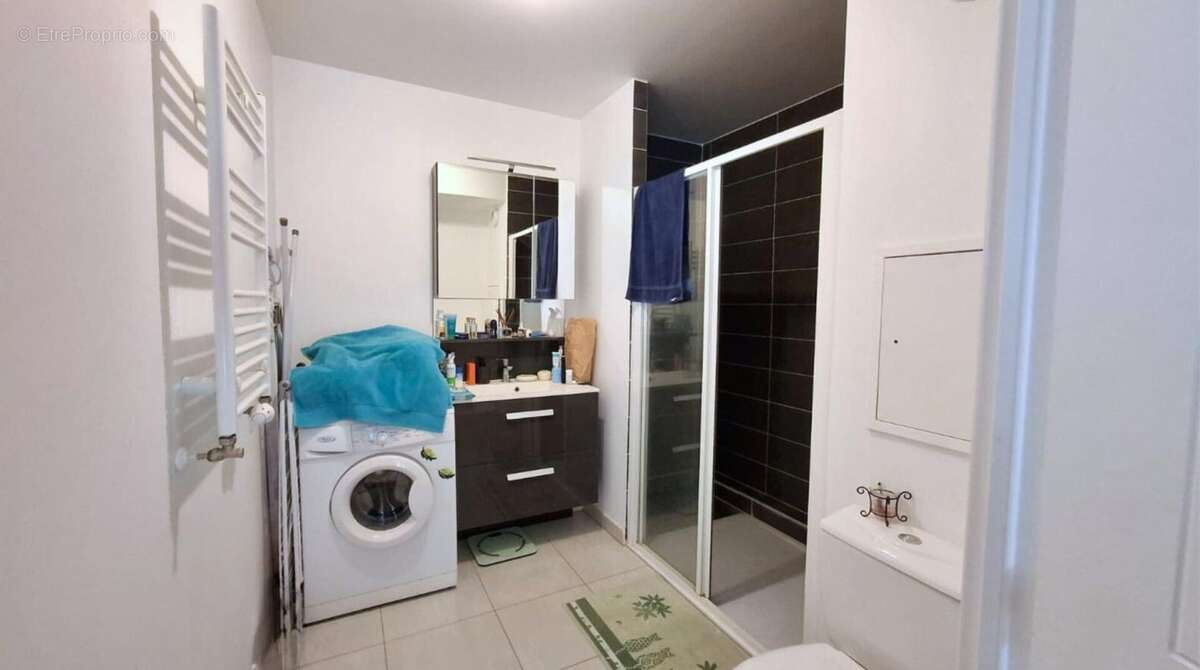 Appartement à PARIS-19E