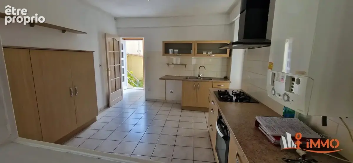 Maison de ville de 125m² (divisible en 3 appartements) - photo 3