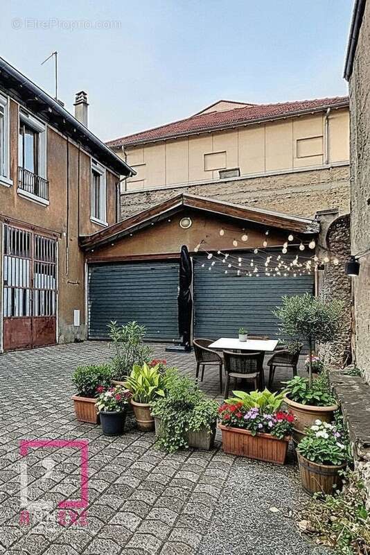Appartement à FONTAINES-SUR-SAONE
