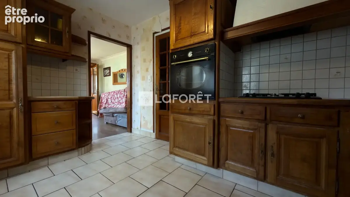 À vendre , maison à rénover au c?ur du village de pussy , la léchère 4 pièces - photo 6