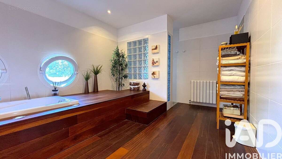 Photo 8 - Maison à PESSAC