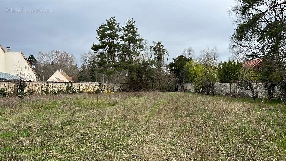 Terrain à SAINT-ARNOULT-EN-YVELINES