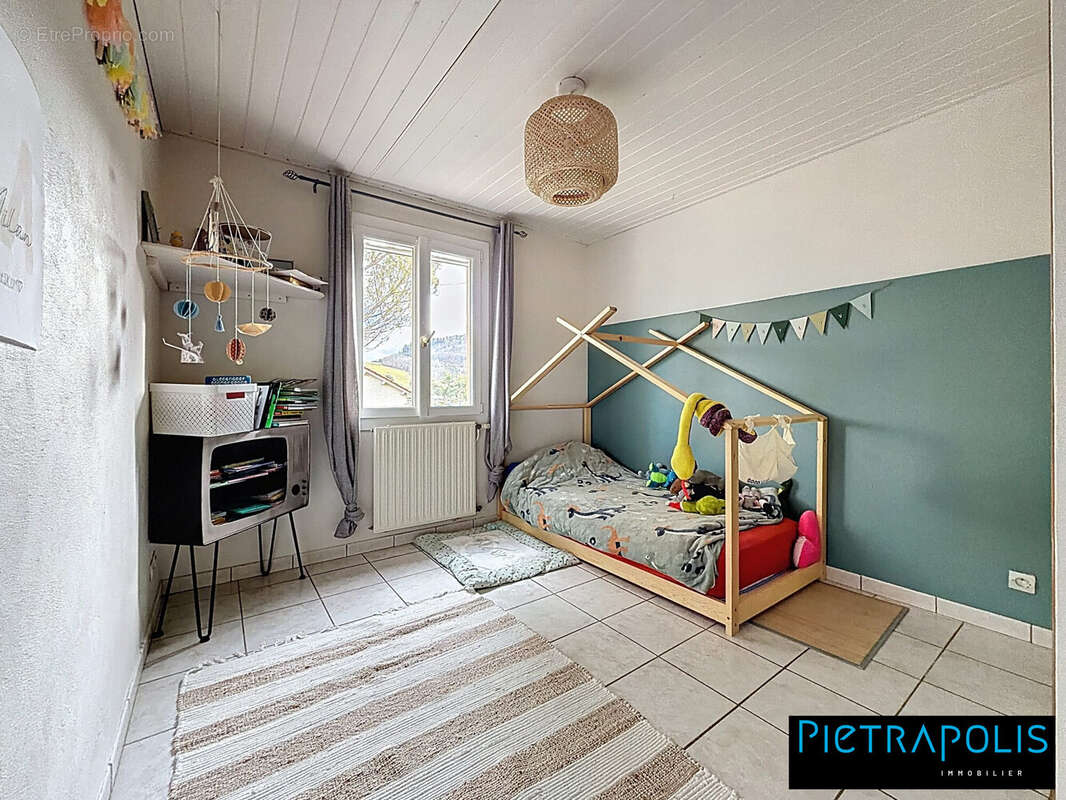 Maison à SAINT-GERMAIN-LAPRADE