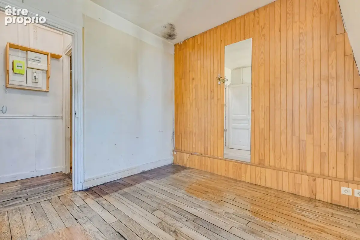 Studio proche sacre coeur en dernier etage avec ascenseur - photo 6