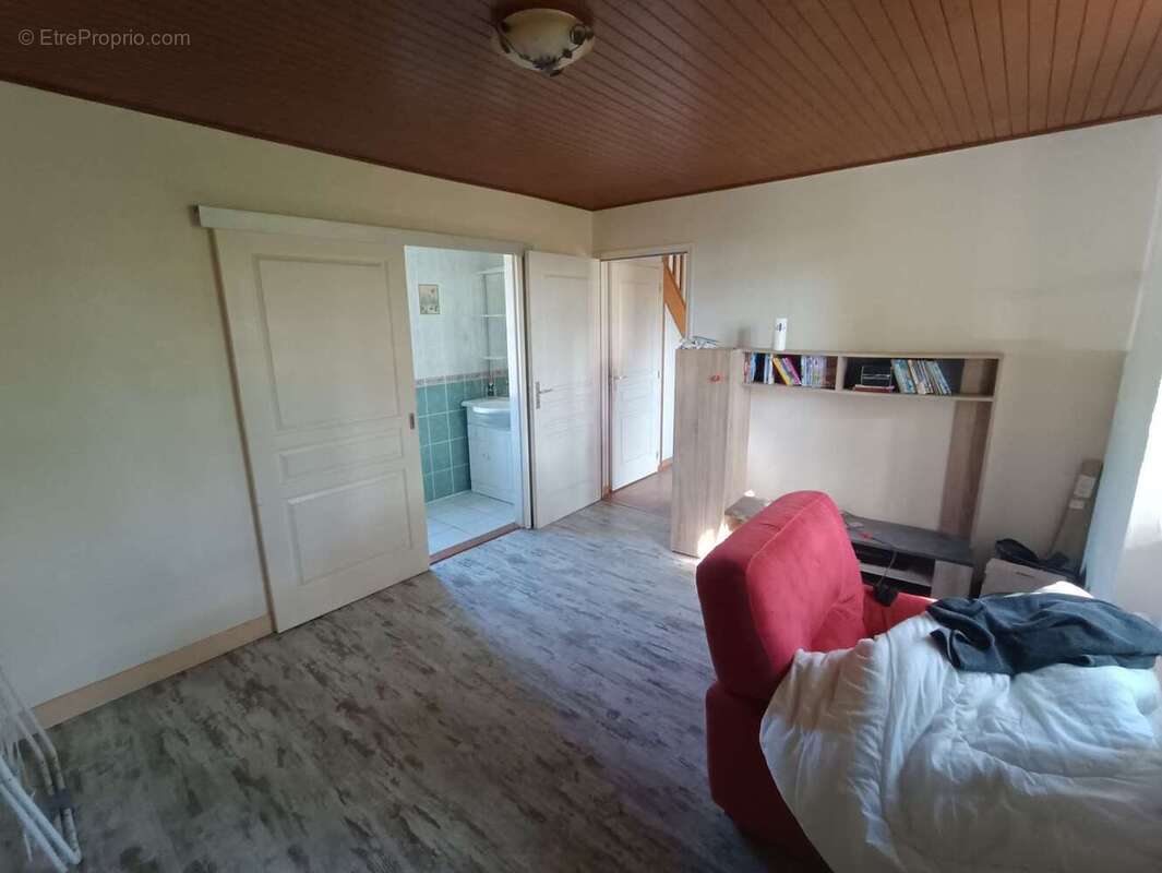 Maison à SAINT-JULIEN-AUX-BOIS