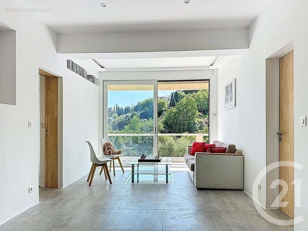 Maison à MOUGINS