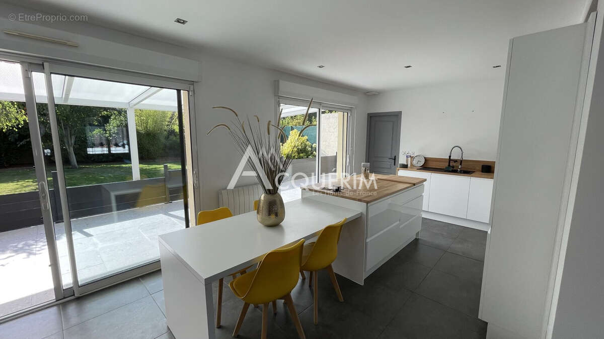 Maison à CAMPHIN-EN-CAREMBAULT