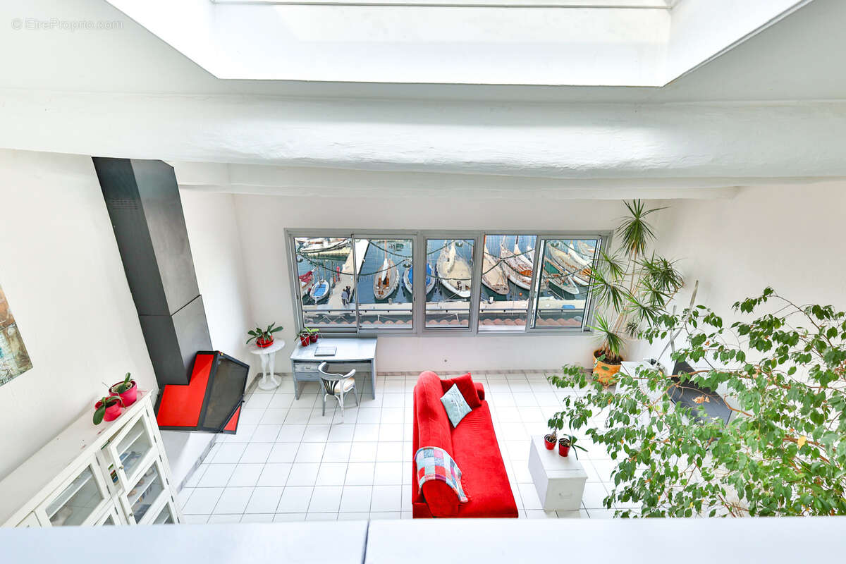 Appartement à MARSEILLE-7E