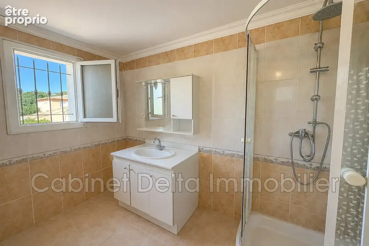 Maison 5 pièces 105 m² à vendre à Sanary-Sur-Mer (83110) - photo 7