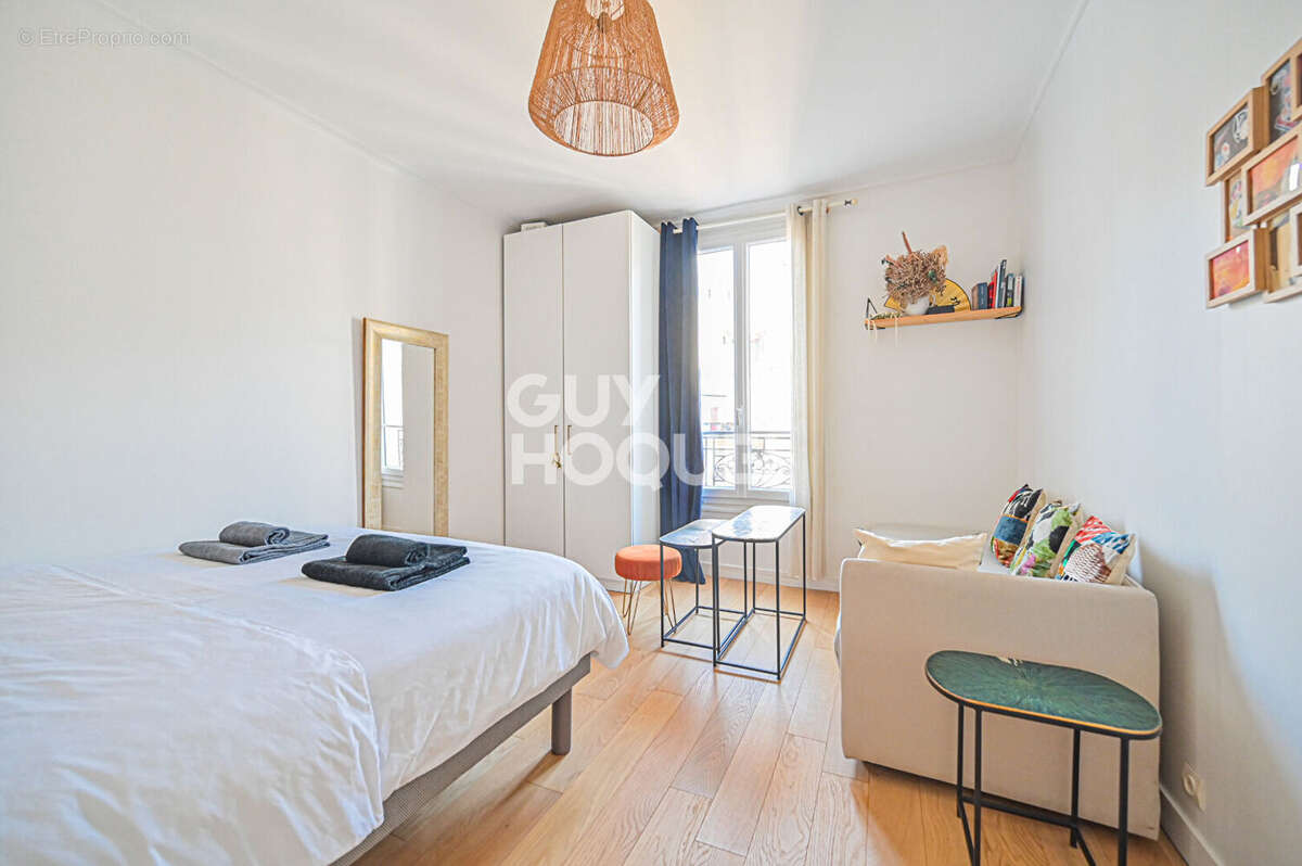 Appartement à PARIS-18E