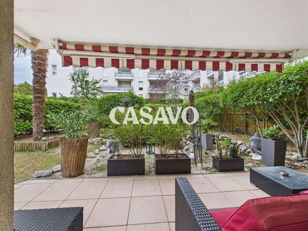 Appartement à DECINES-CHARPIEU