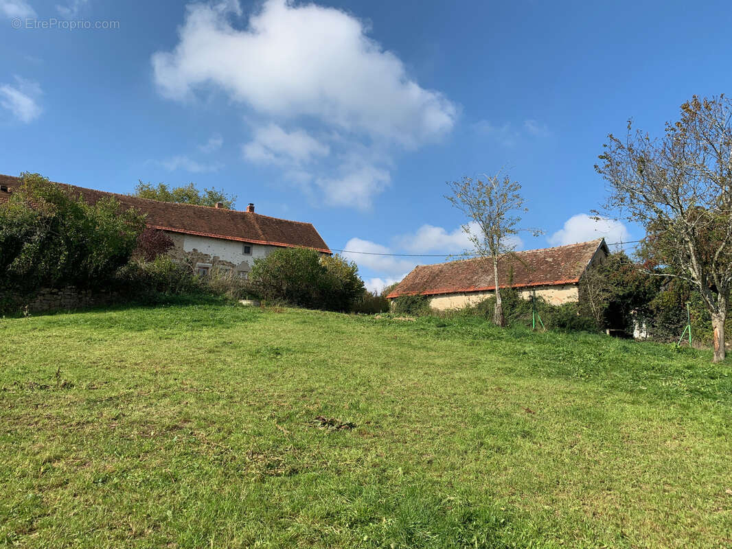 Maison à VIRLET