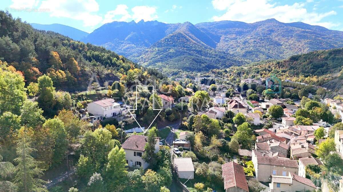 Maison à AXAT