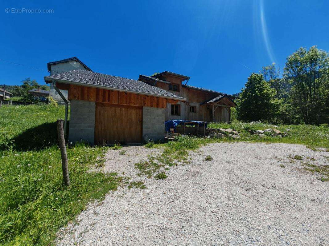 Maison à AX-LES-THERMES