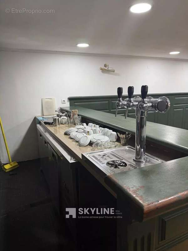 Commerce à MARSEILLE-1E