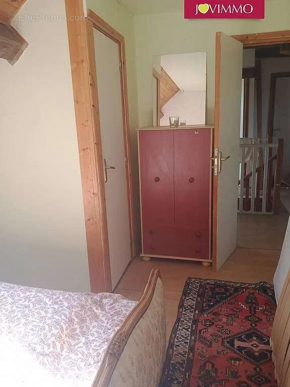 Maison à BUXIERES-SOUS-MONTAIGUT