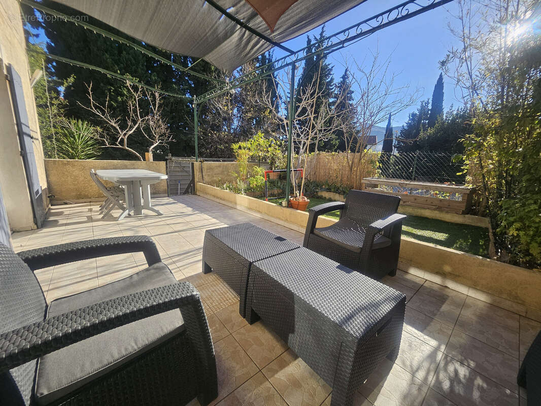 Appartement à MARSEILLE-11E