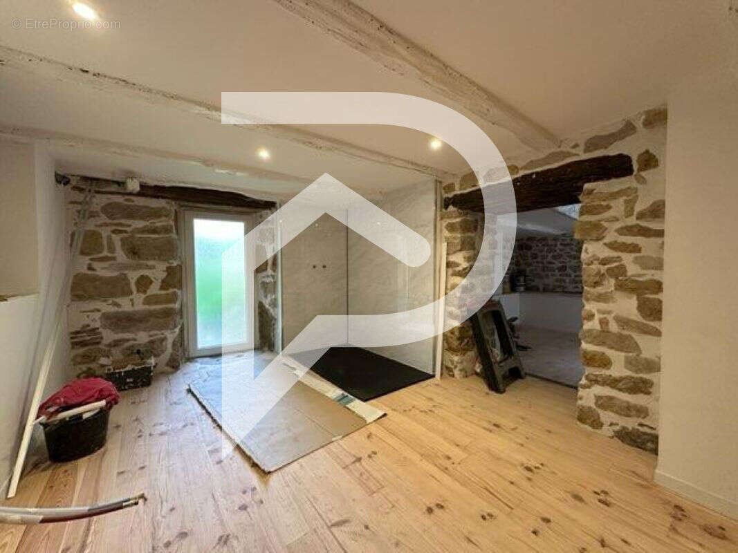 Maison à CAUSSE-ET-DIEGE