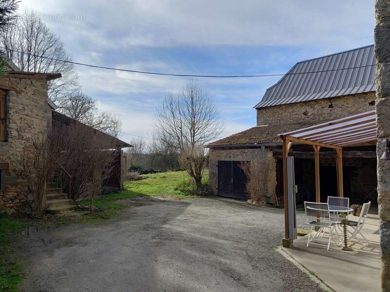 Maison à LA BASTIDE-L&#039;EVEQUE