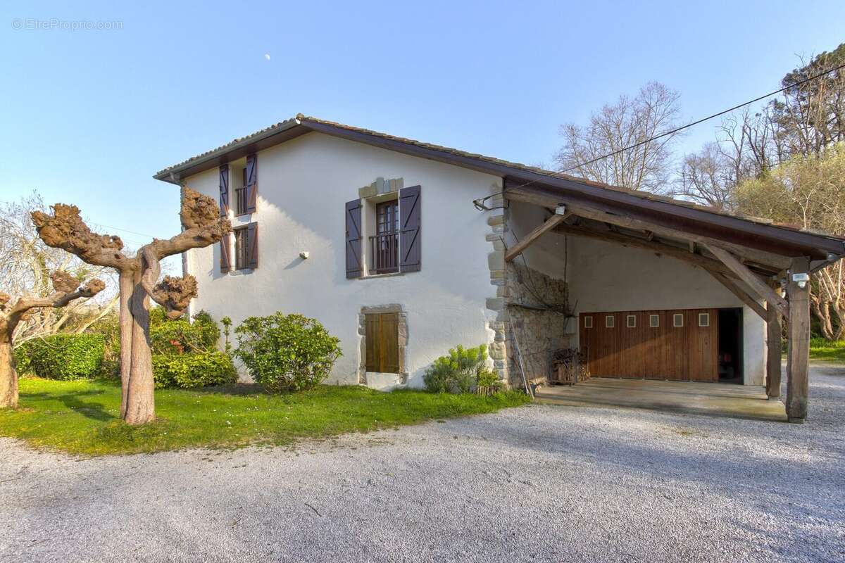 Maison à SAINTE-MARIE-DE-GOSSE