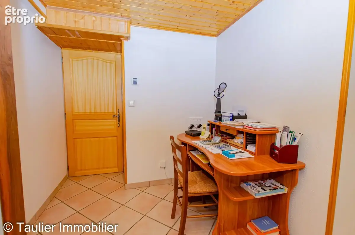 Ancienne ferme avec dépendances - photo 13