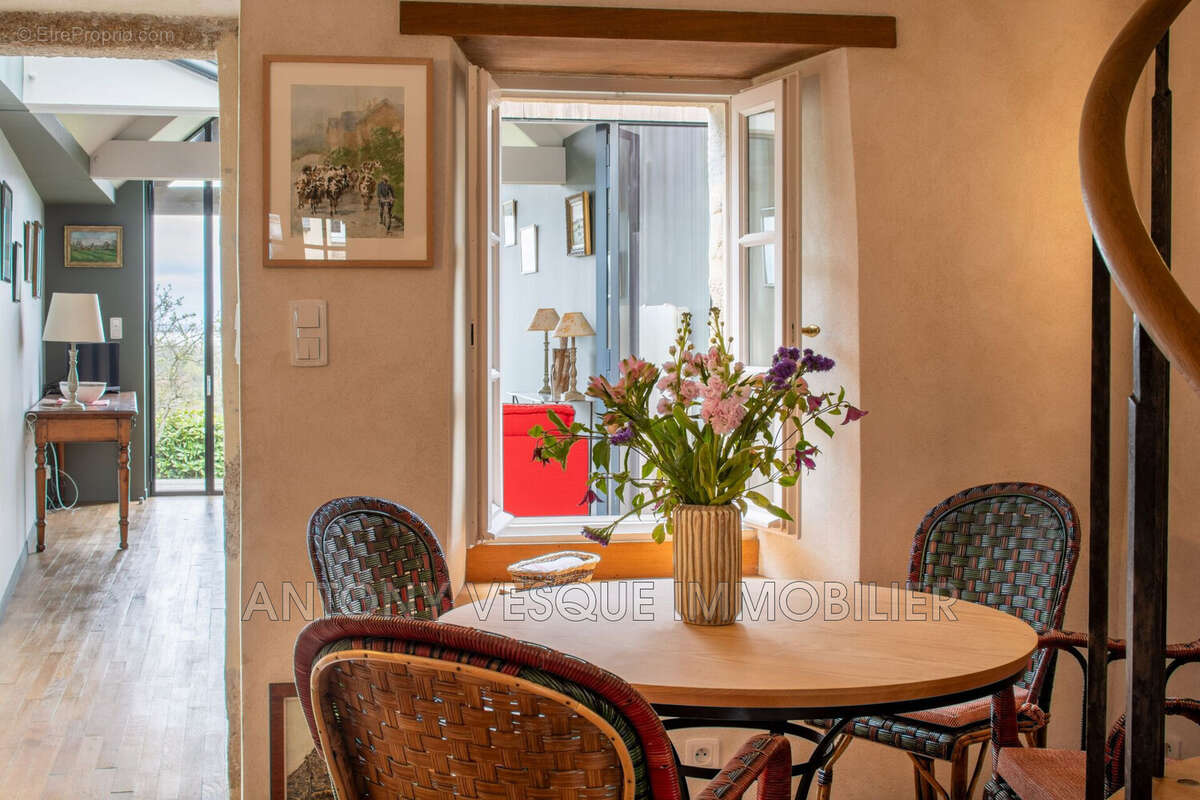 Maison à AGON-COUTAINVILLE