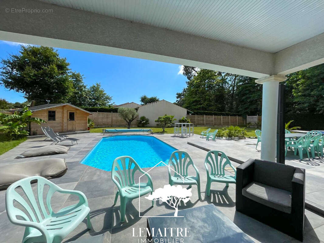 Maison à LES MATHES