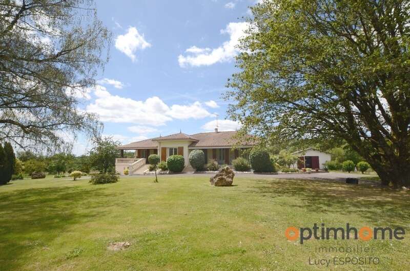  Propriété exceptionnelle avec étang privé sur plus de 1,7 hectare – Mazerolles, Charente  - photo 60