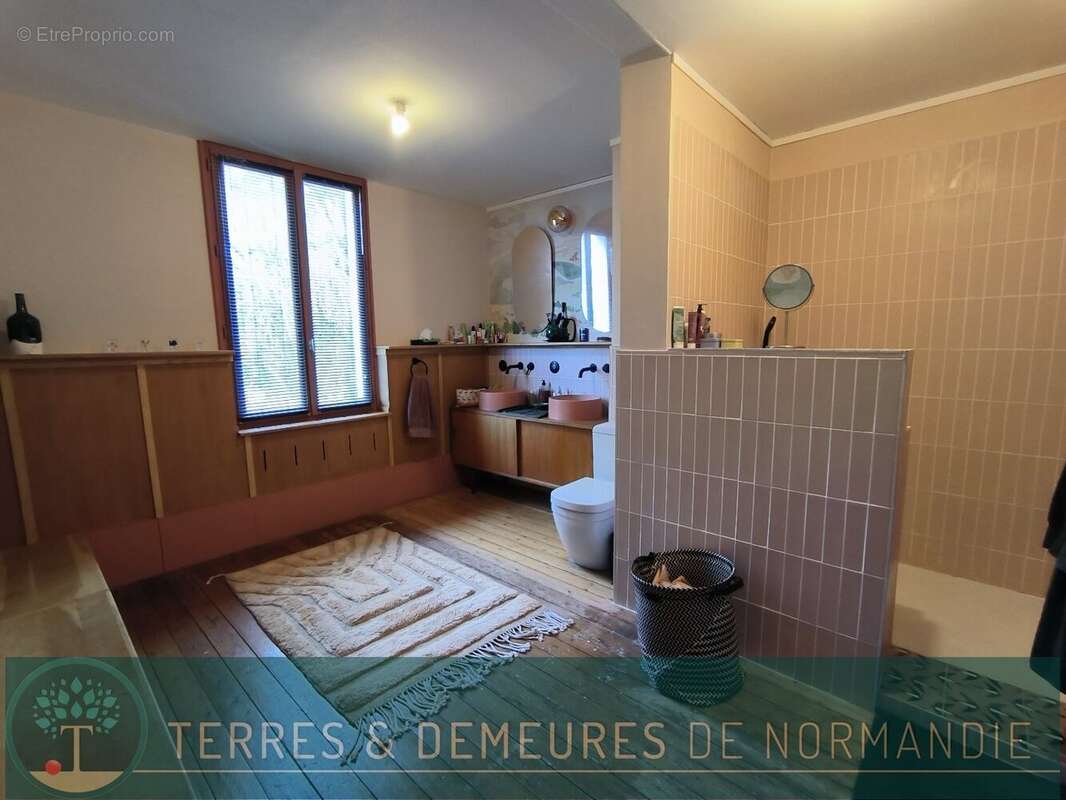 Proche des commerces, au calme, belle propriété tout confort sur un jardin de 3995m² - photo 13