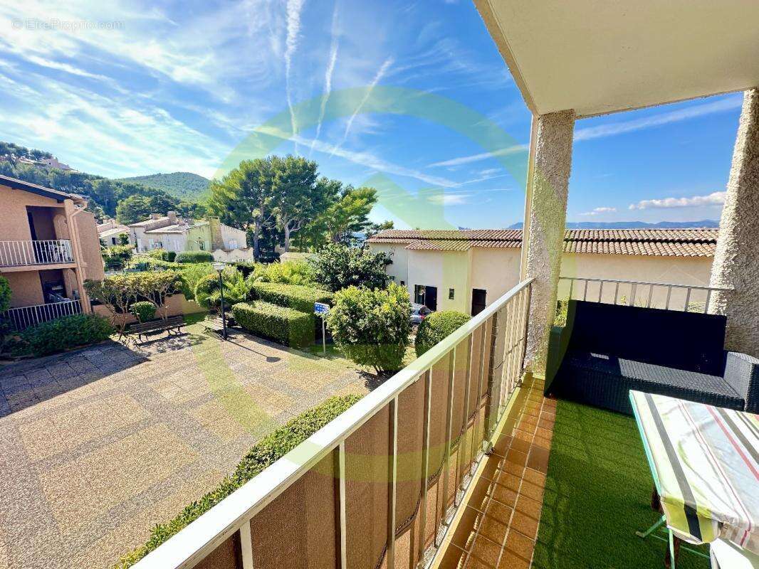 Appartement à SAINT-CYR-SUR-MER