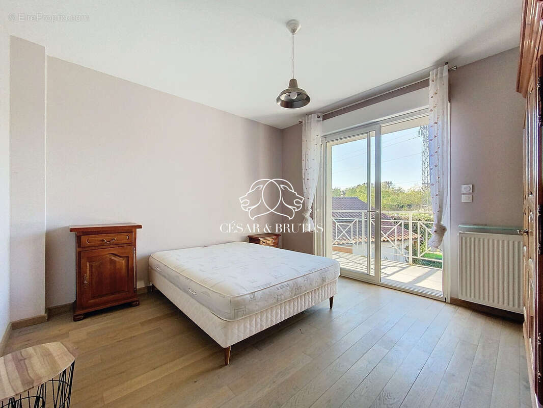 Maison 183 m² à Marcilly-D'azergues  - photo 4