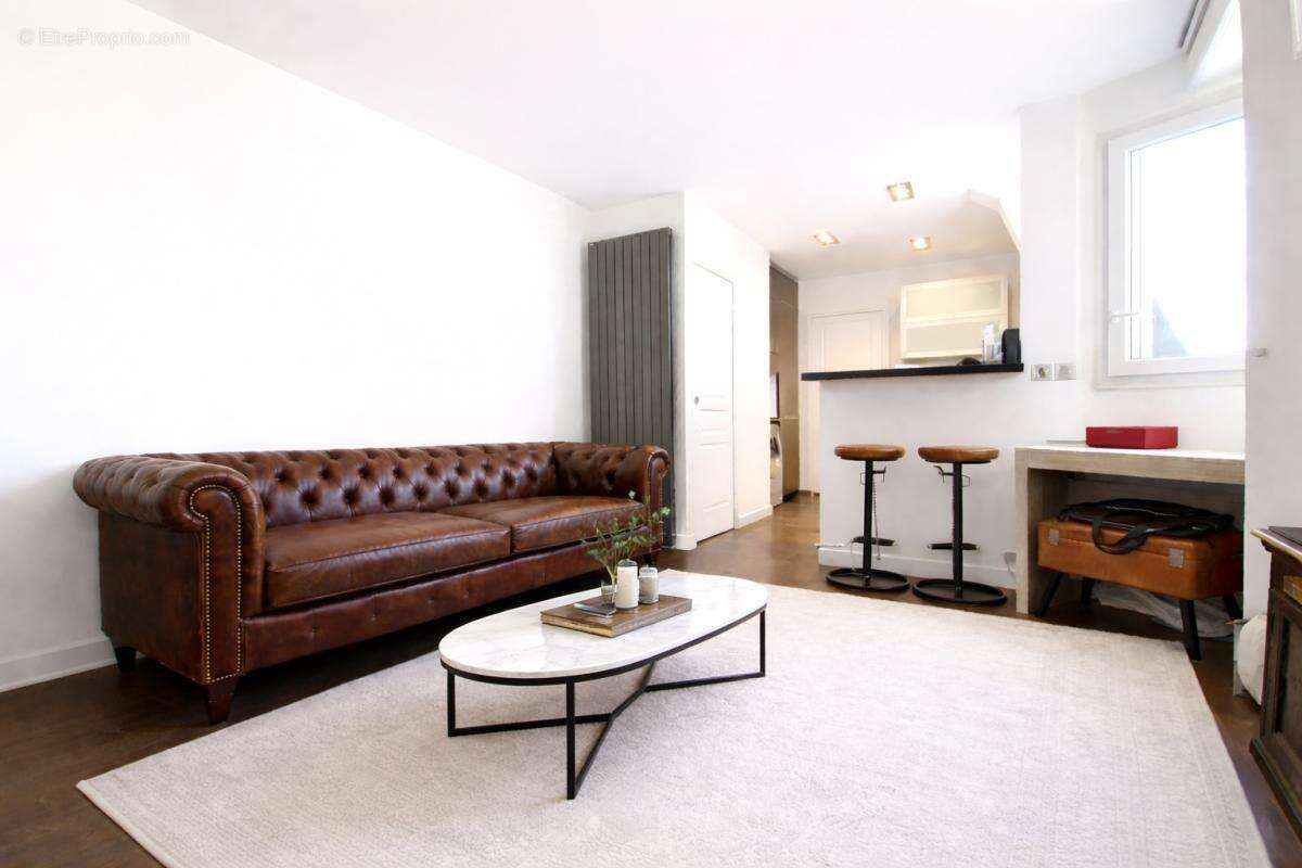 Appartement à LEVALLOIS-PERRET