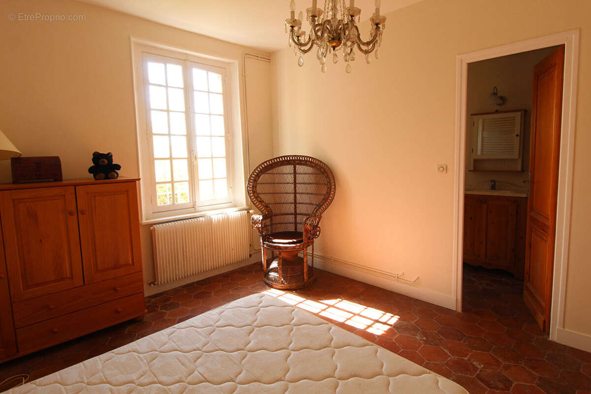 Maison à CHATEAUNEUF-EN-THYMERAIS