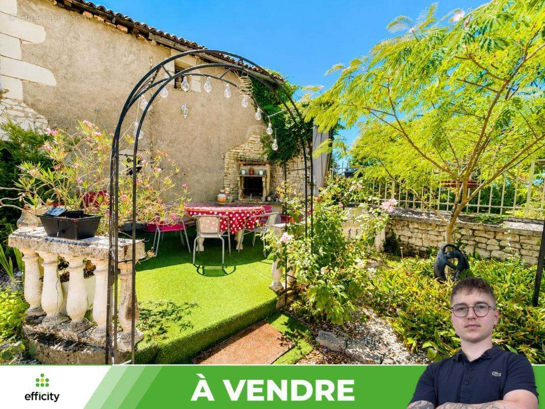 Maison 151 m² à Monts-Sur-Guesnes  - photo 8