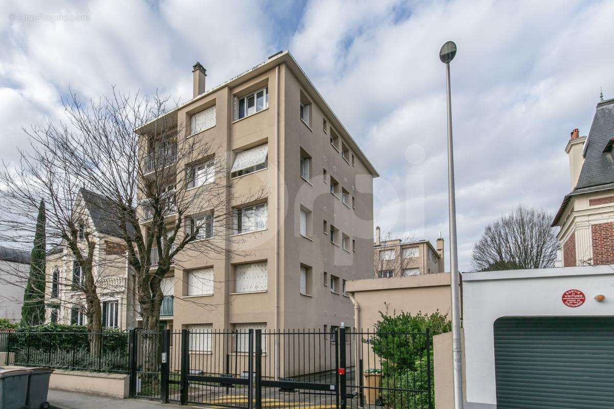 Appartement à LE PERREUX-SUR-MARNE