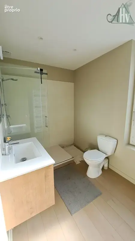 PONT SUR YONNE (89) - Belle maison de charme avec 3 chambres, piscine chauffée et grange - photo 14