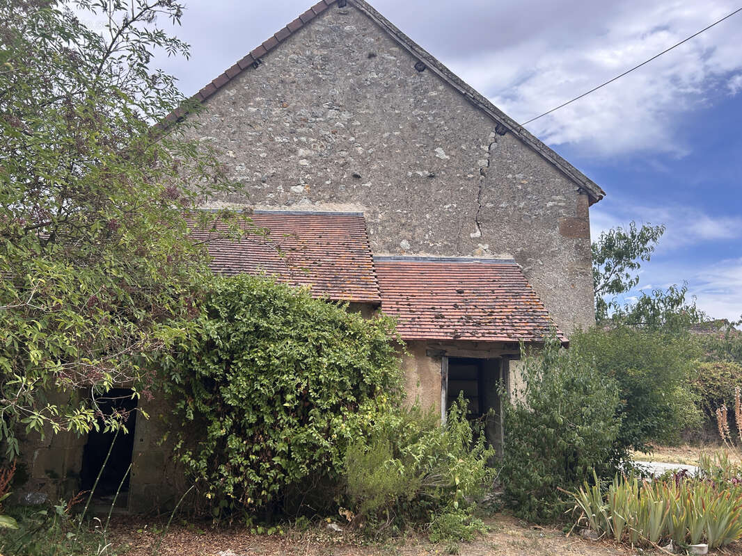 A VENDRE - Maison 5 pièces avec jardin et dépendances à Prissac - photo 21