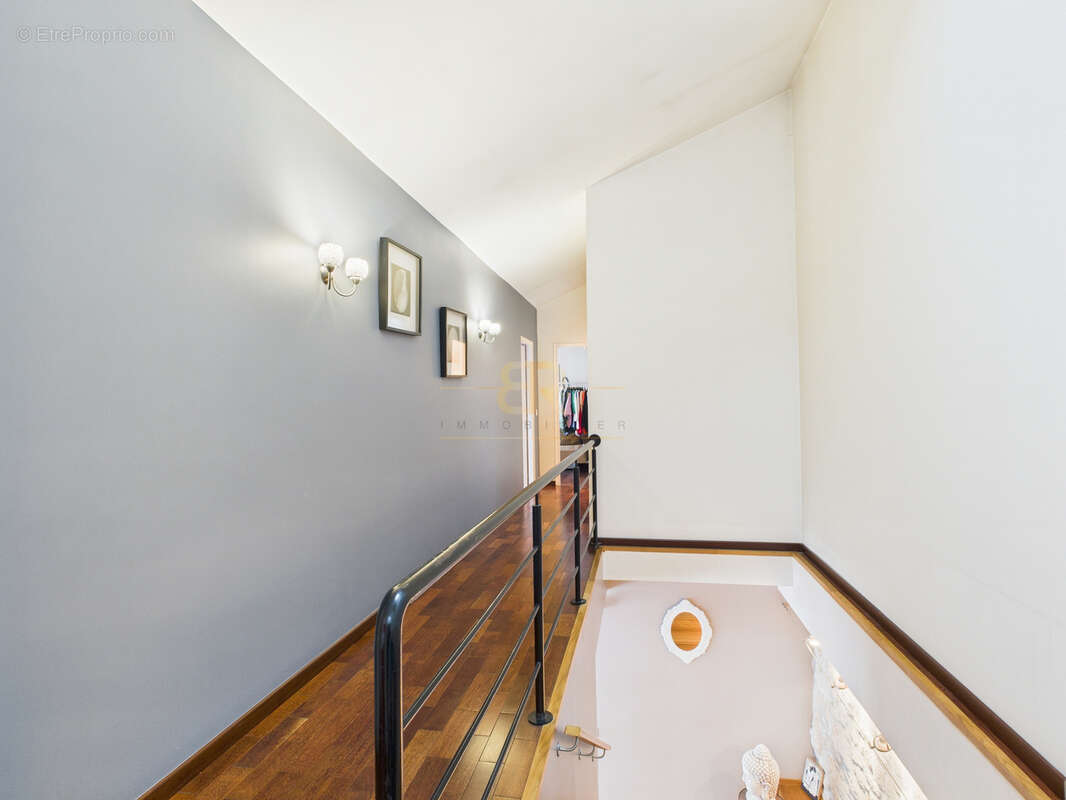 Maison à IVRY-SUR-SEINE
