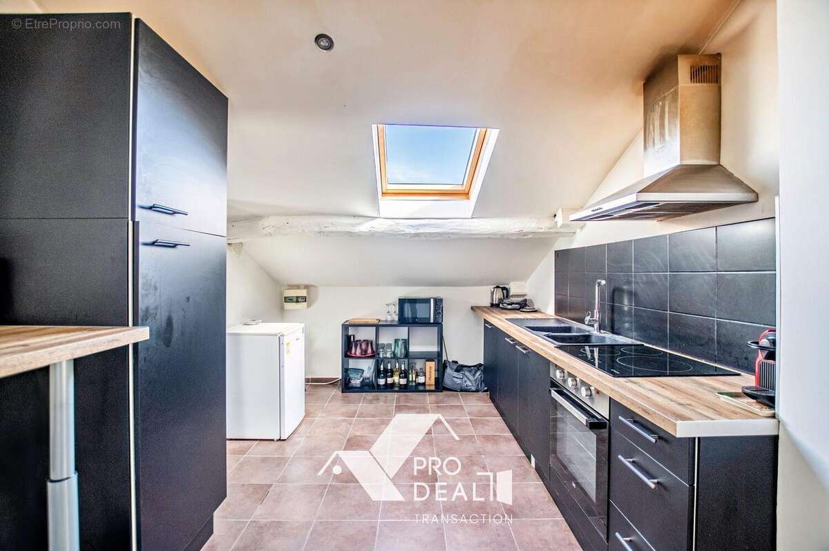 Appartement à SAINT-DENIS-LES-BOURG